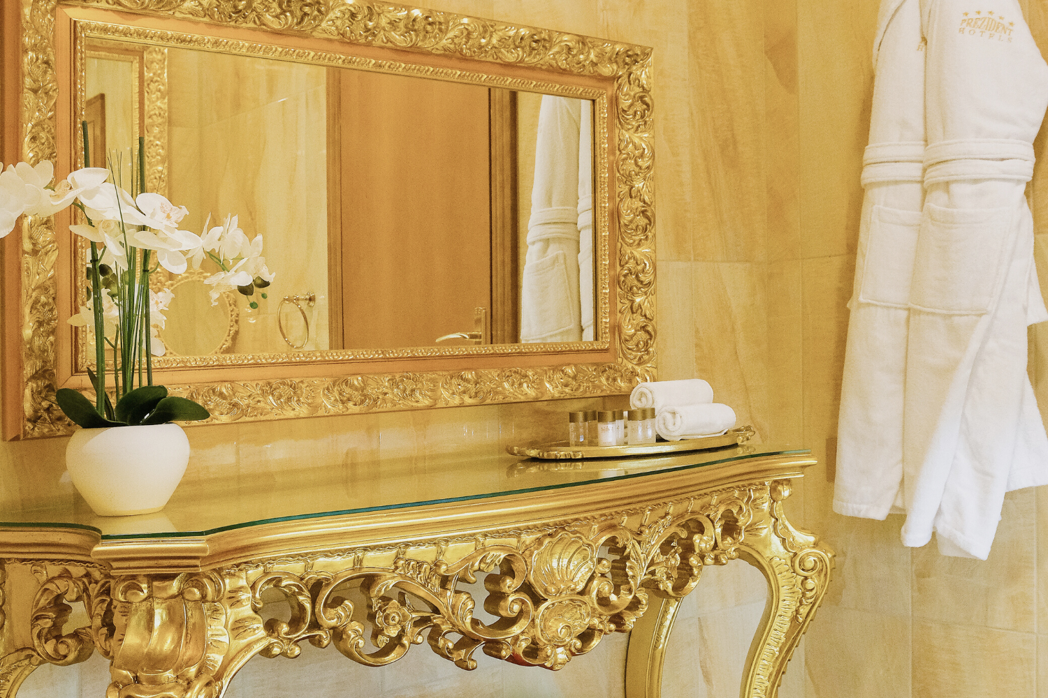 King Louis XVI Presidential Suite  583